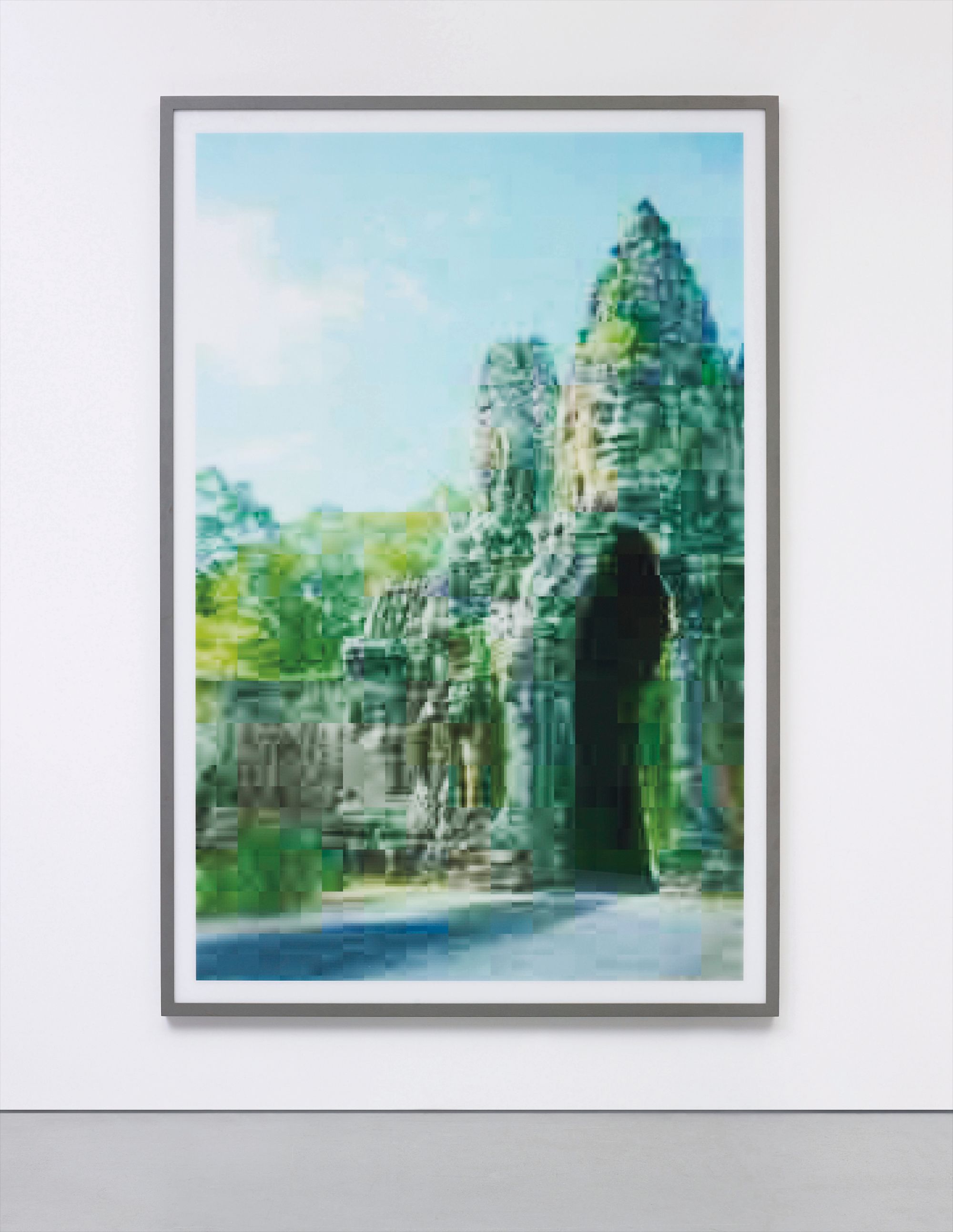 Thomas Ruff — jpeg ca04