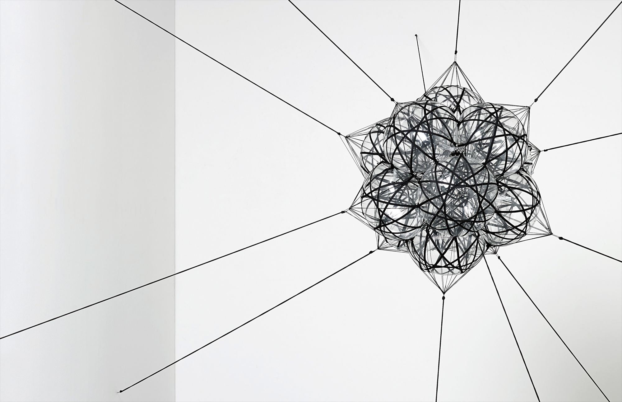 Tomás Saraceno — Flying Garden/Air-Port-City/12SW