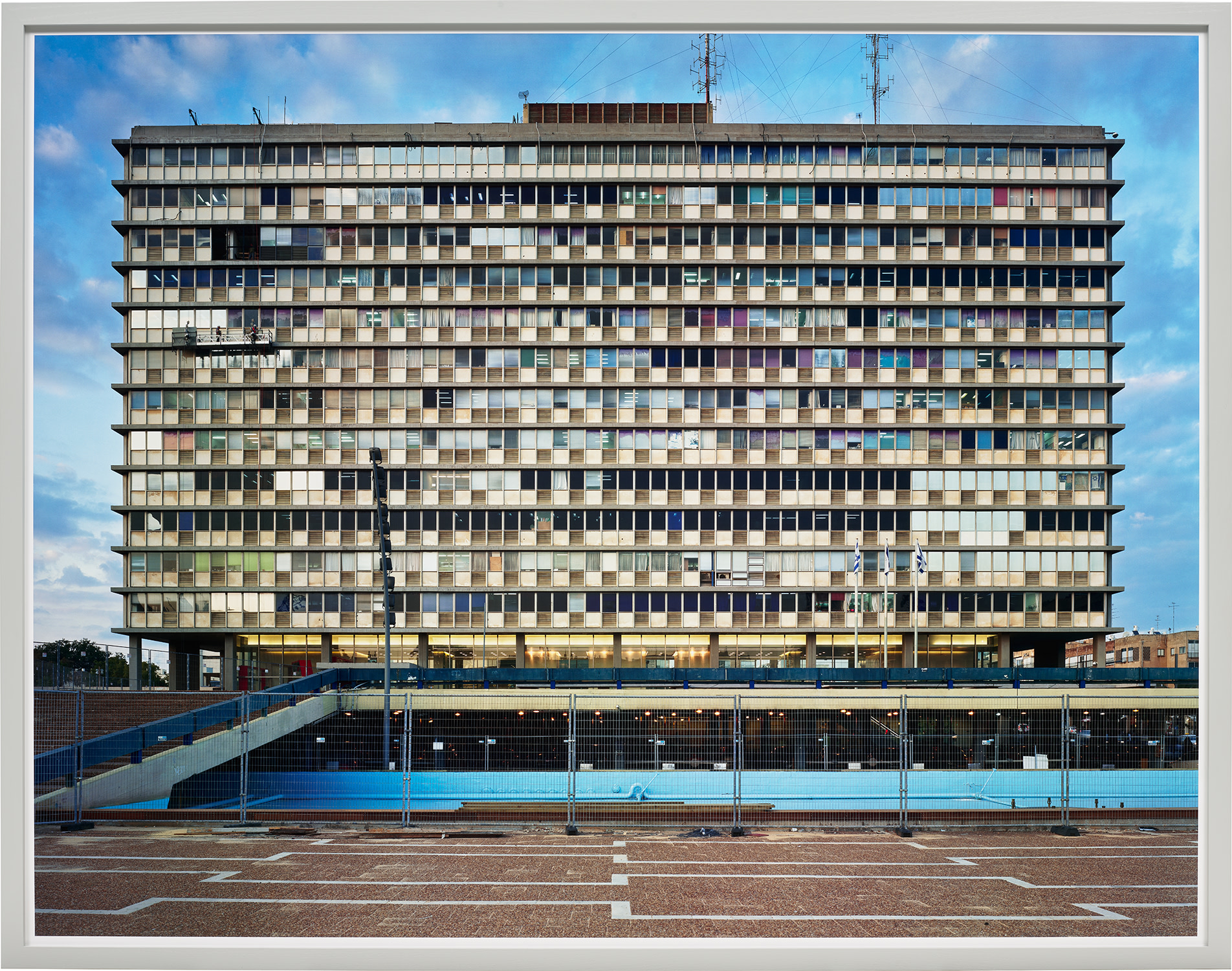 Thomas Struth — City Hall, Tel Aviv 2011