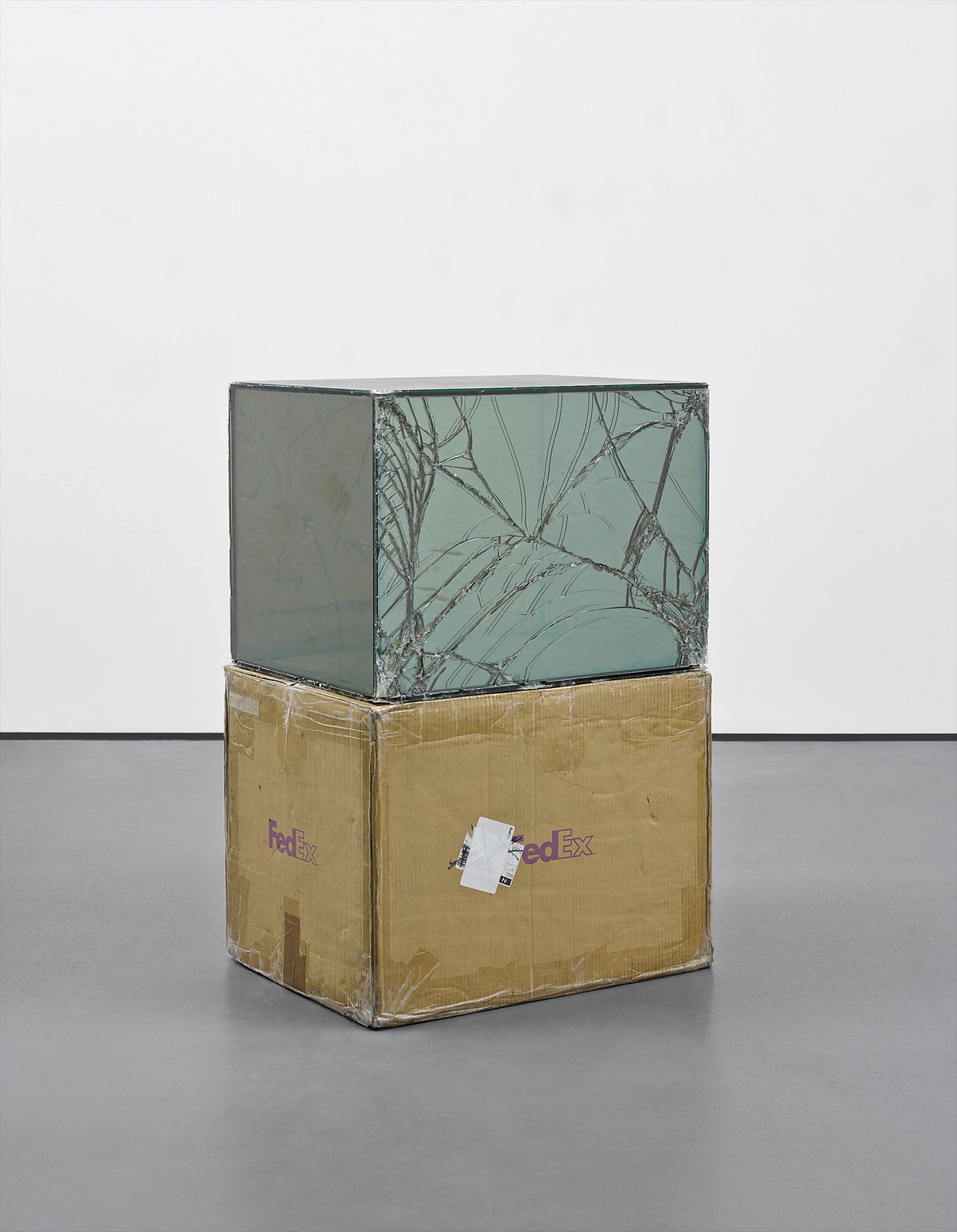 Walead Beshty — FedEx Large Kraft Box 2004 FEDEX 155143, #875468976073