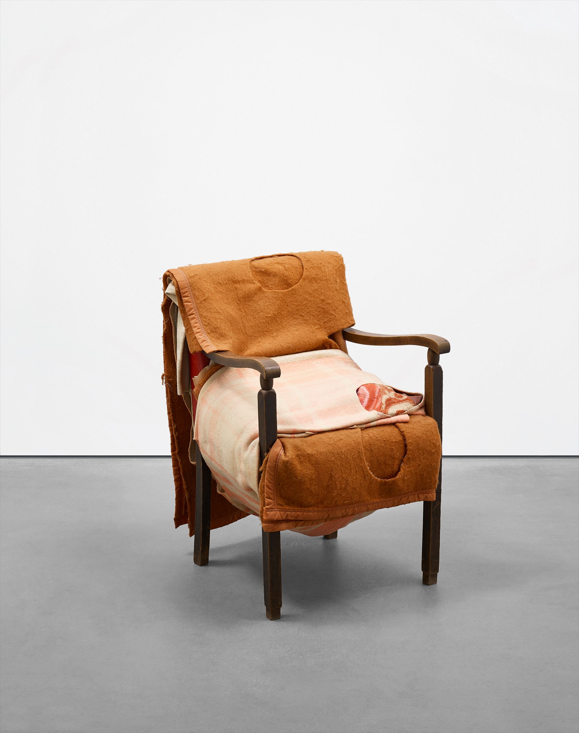 Berlinde De Bruyckere — Dekenstoel