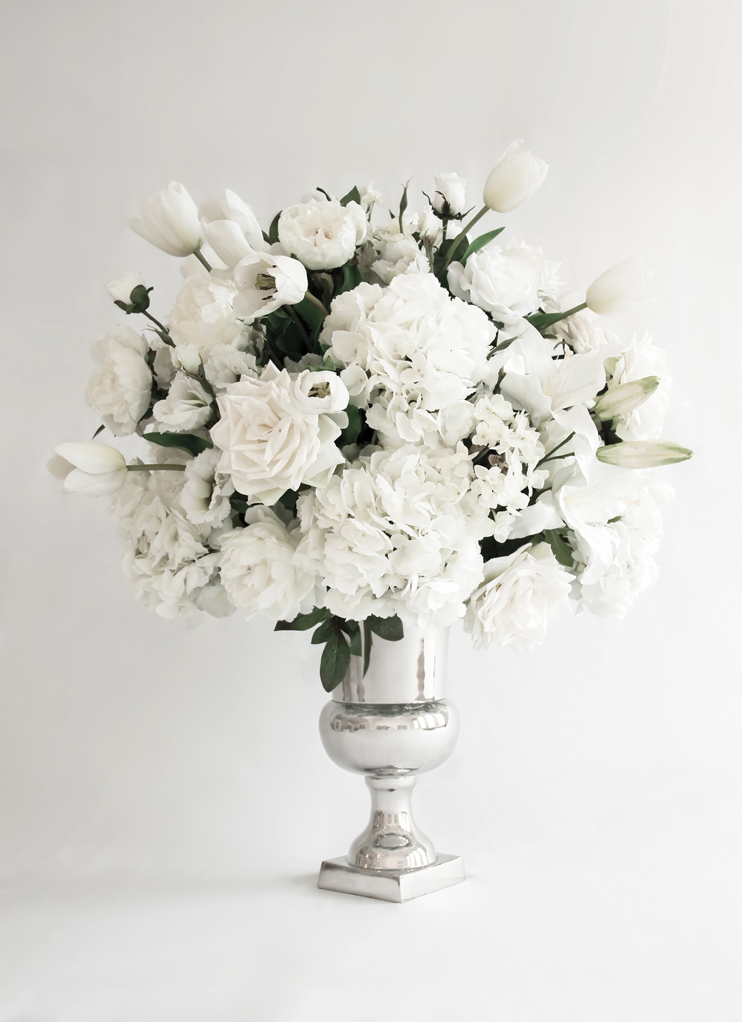 Rachel Lee Hovnanian — Fake Flowers: Living Room