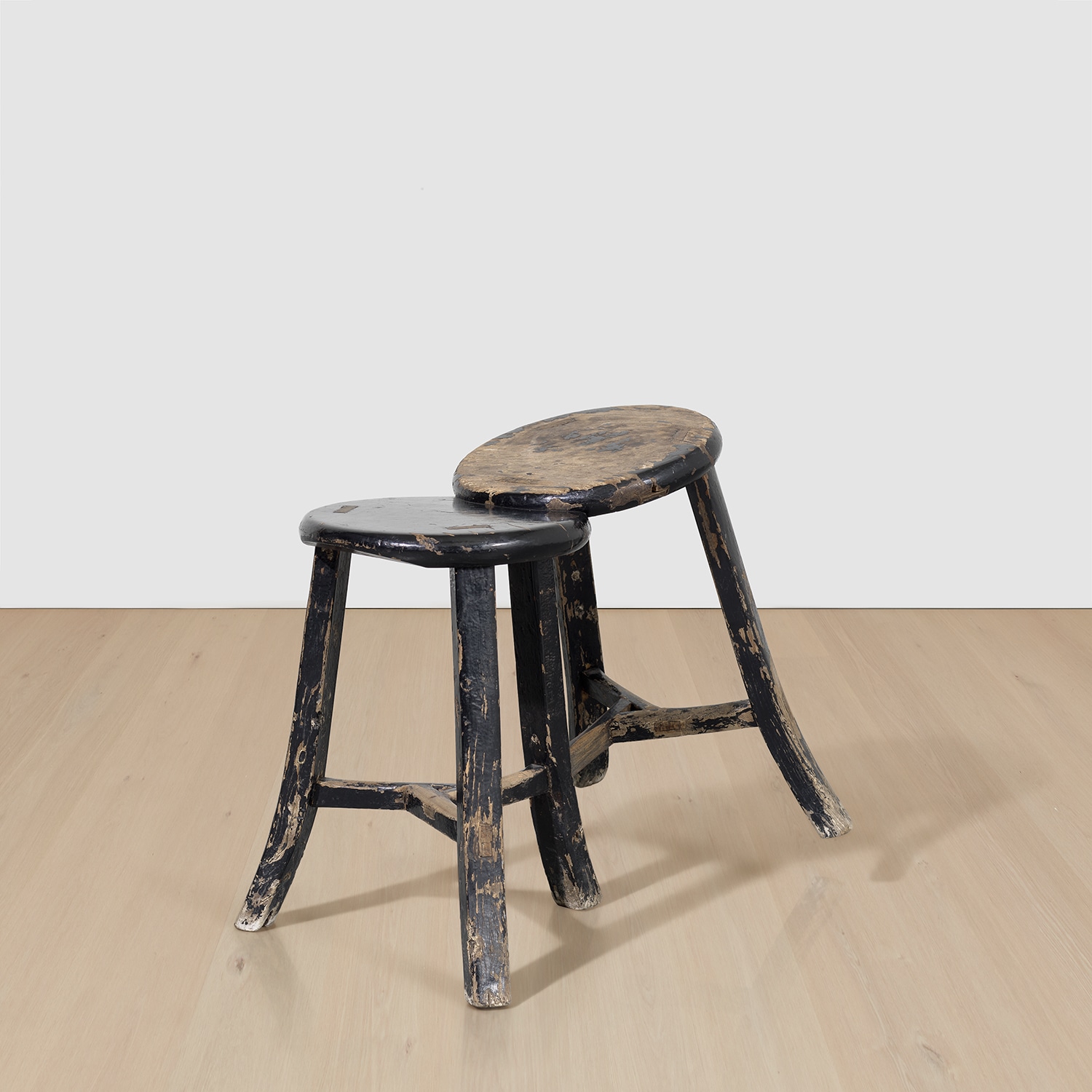 Ai Weiwei — Stool (no. 4)