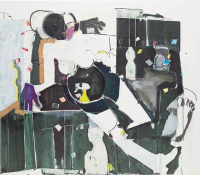 Frau mit Spruhflasche