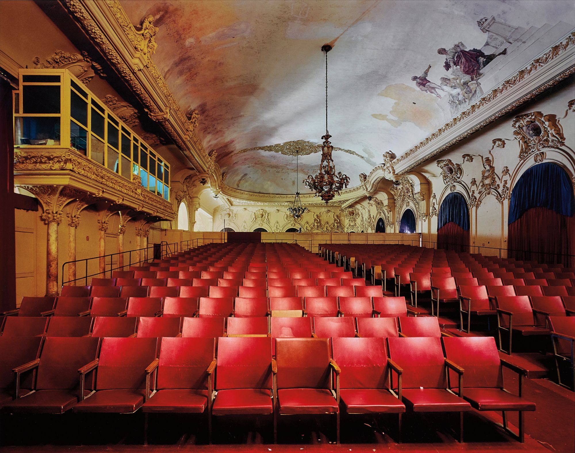Robert Polidori — Sala Alejo Carpentier, Gran Teatro de la Habana, Habana Vieja, Havana