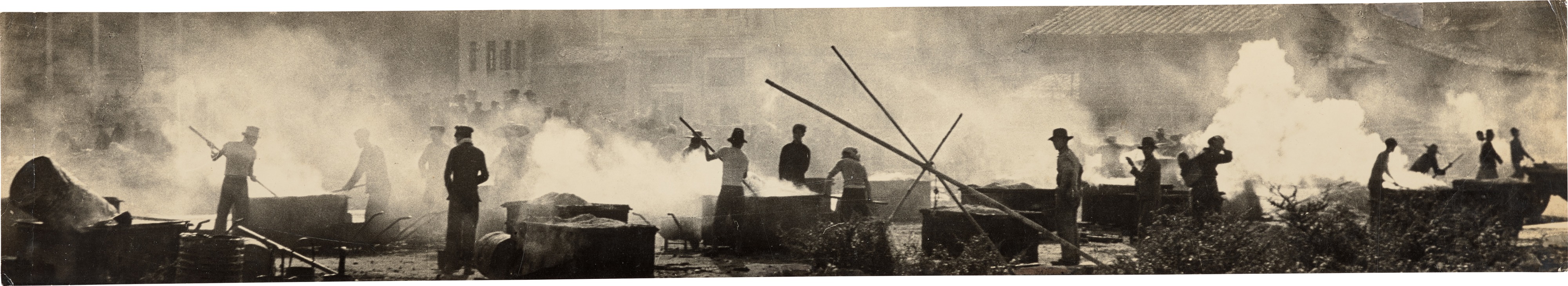 何藩 Fan Ho — Road Workers