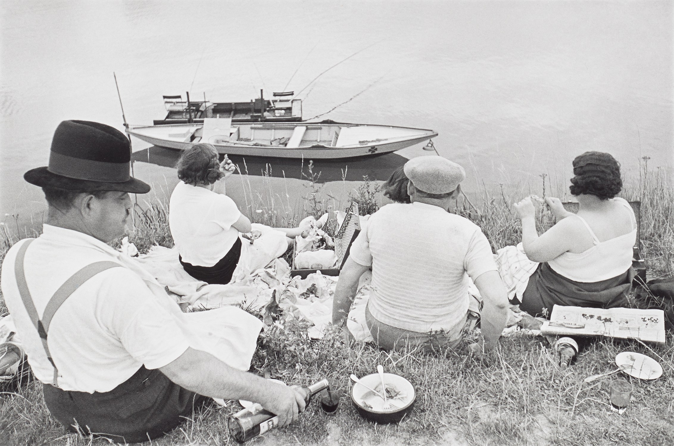 Henri Cartier-Bresson — Construction of the Beijing University swimming pool by students
