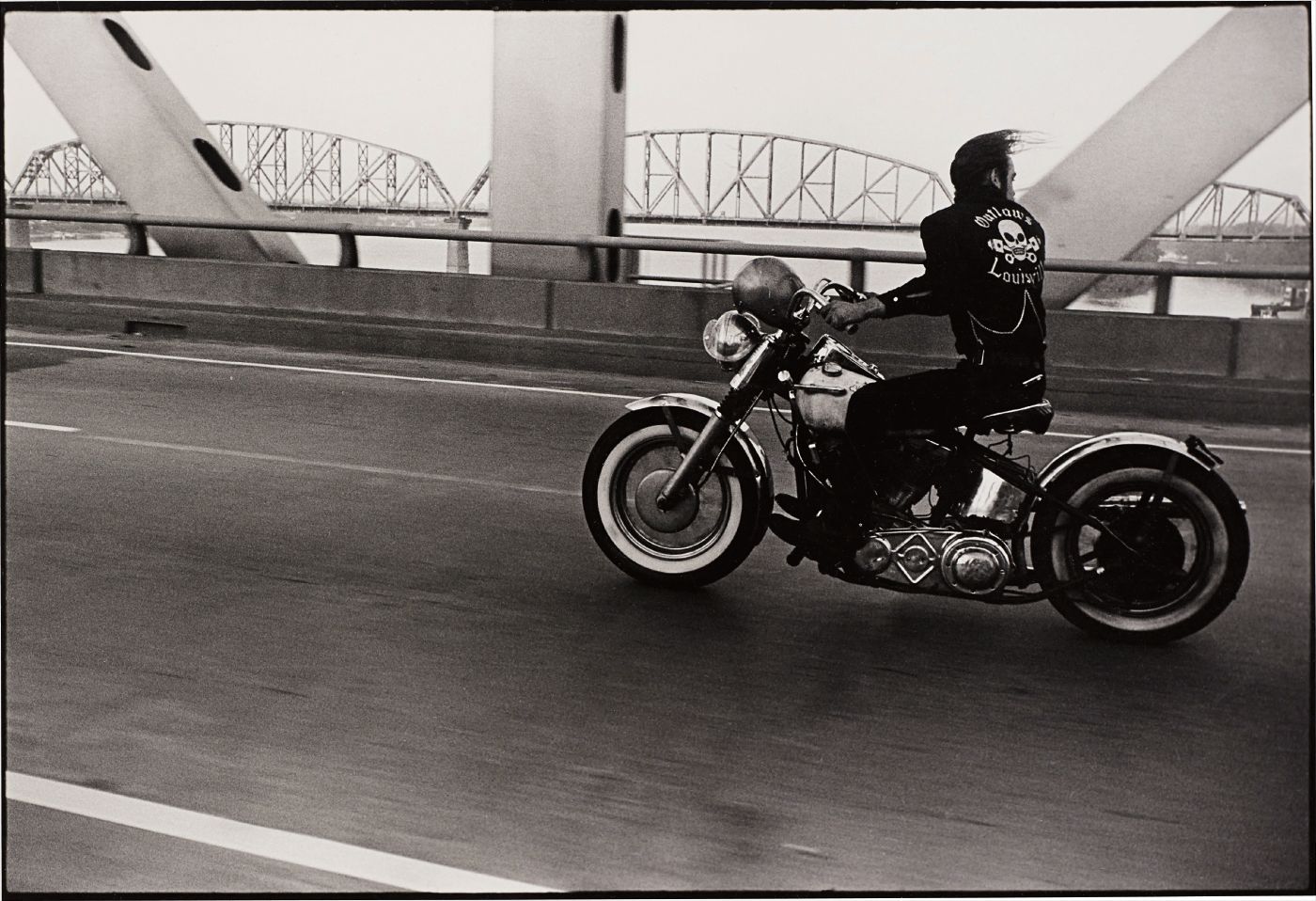Danny Lyon — Crossing the Ohio River, Louisville