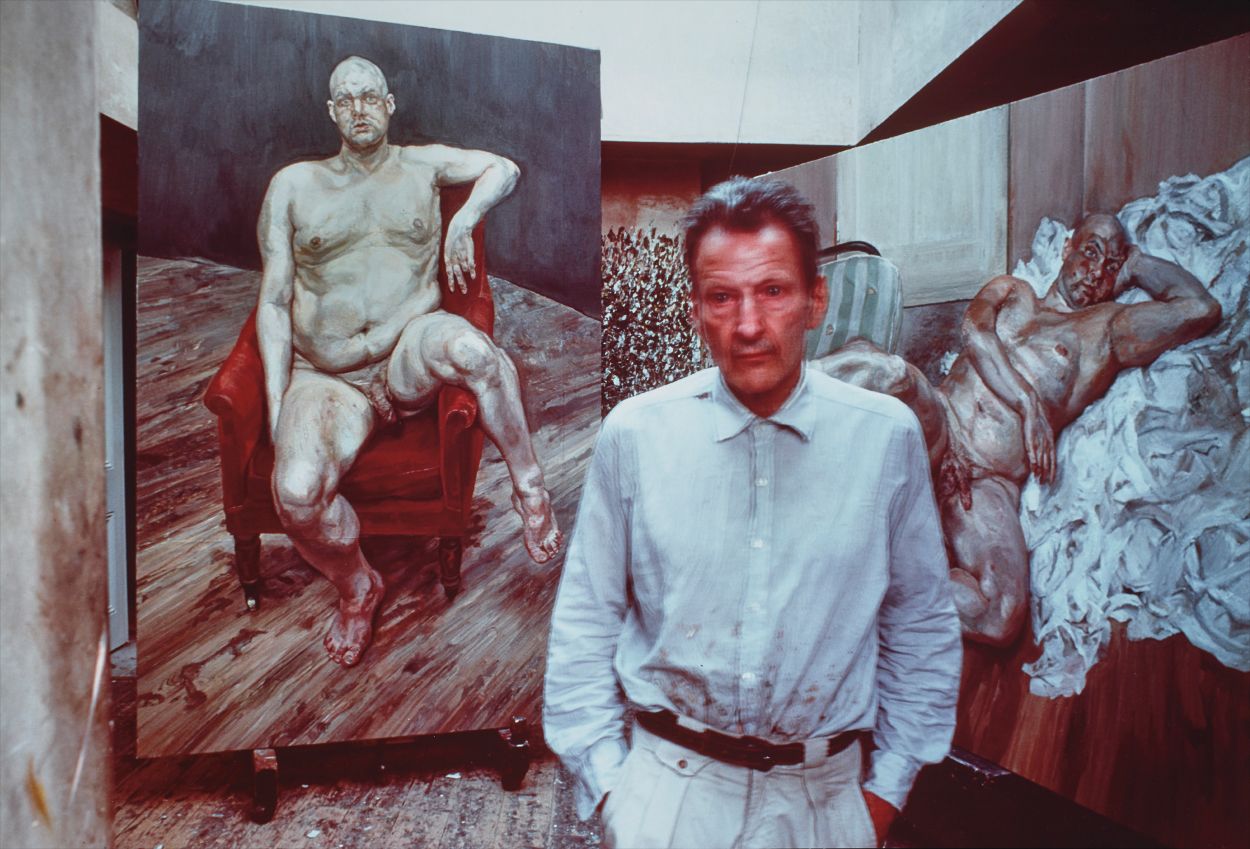 Bruce Bernard — Lucian Freud with two portraits of Leigh Bowery