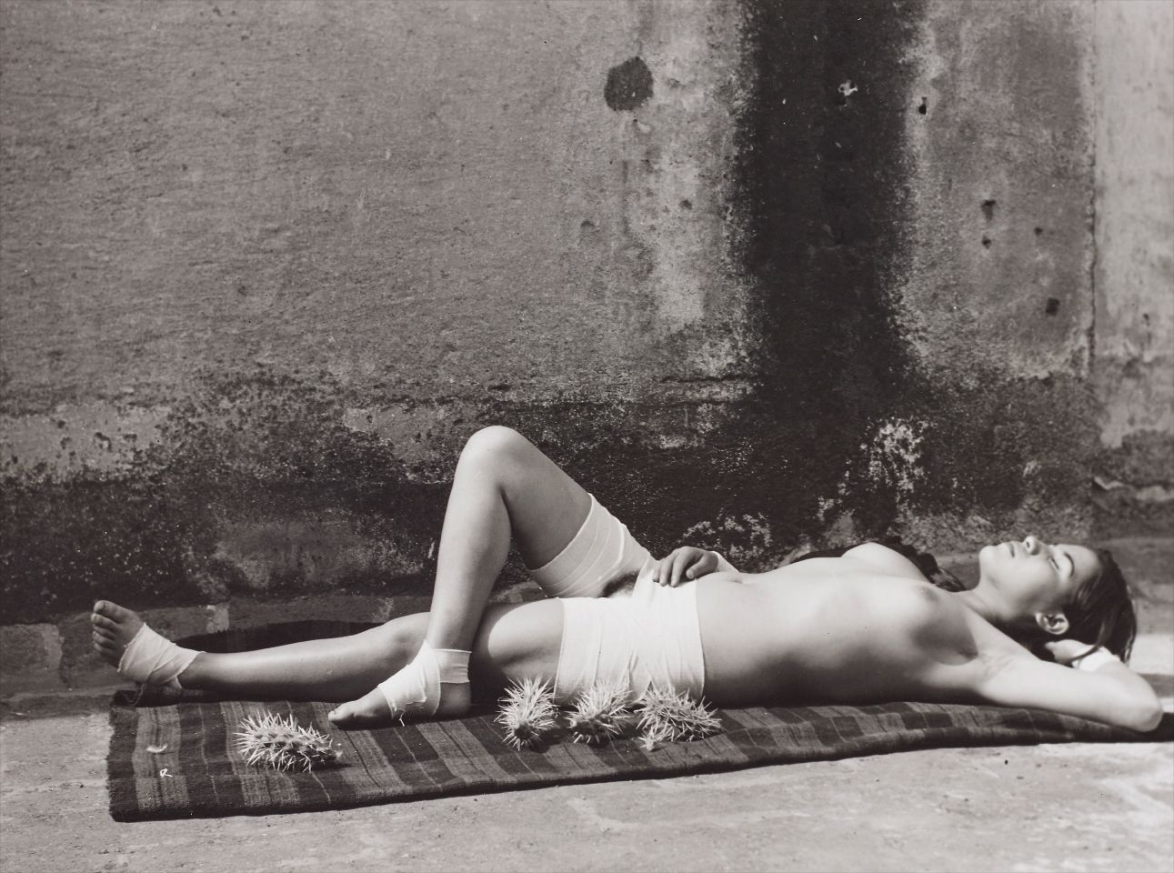 Manuel Álvarez Bravo — La Buena Fama Durmiendo (Good Reputation, Sleeping)