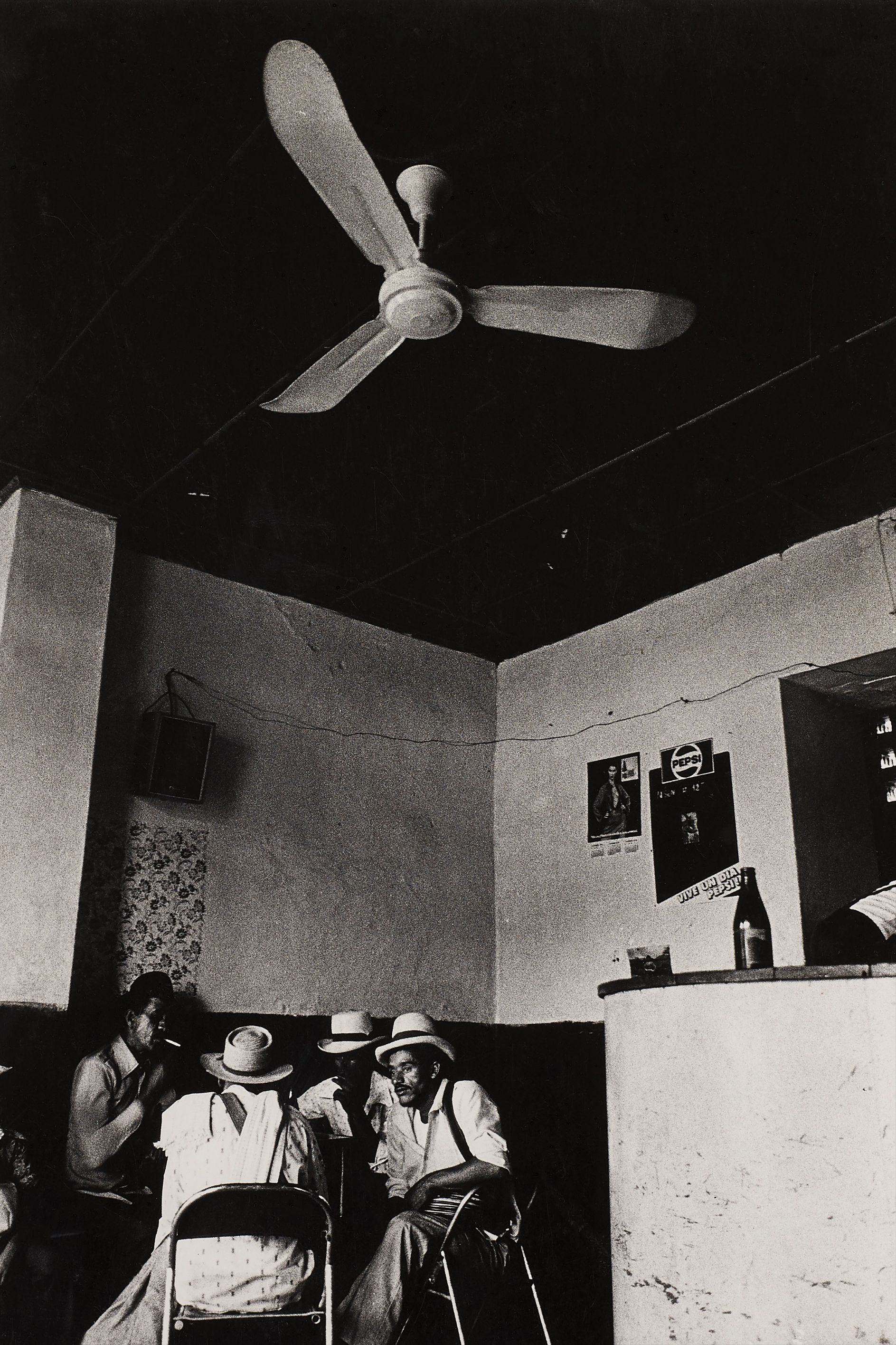 Gertjan Bartelsman — No title (Men in bar)