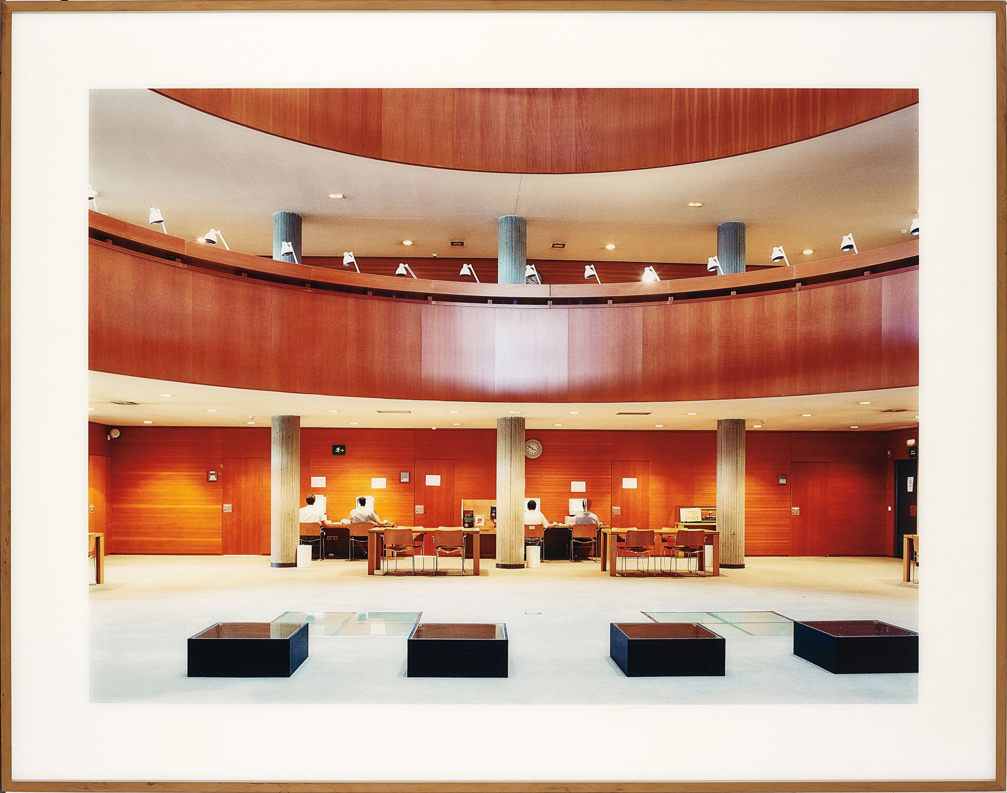 Candida Höfer — Biblioteca UNED Madrid III