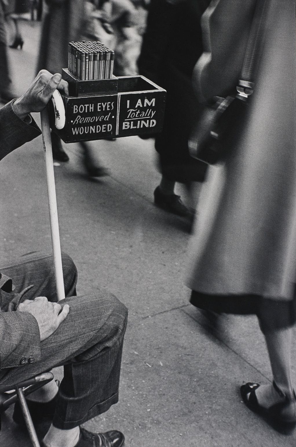 Louis Faurer — Market Street, Philadelphia