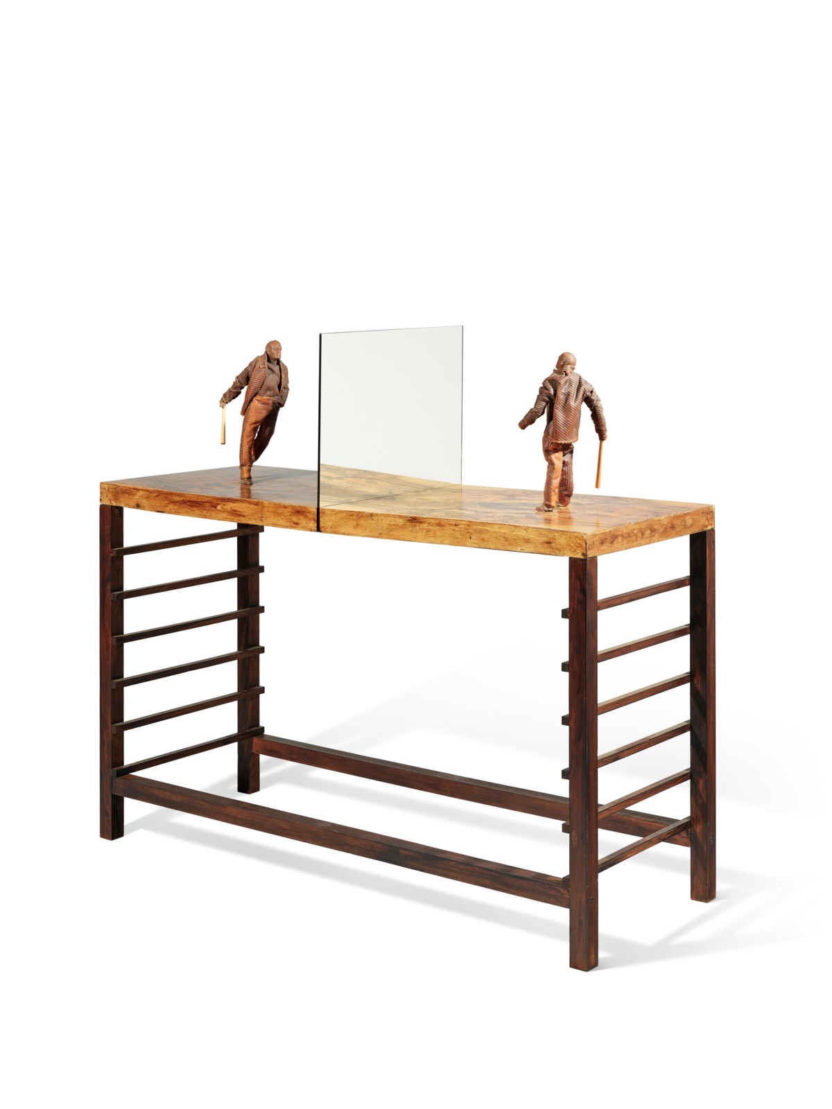 Juan Muñoz — Looking Backwards