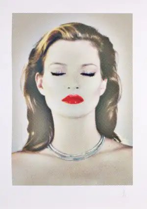 Kate Moss, She's Light (Dots)