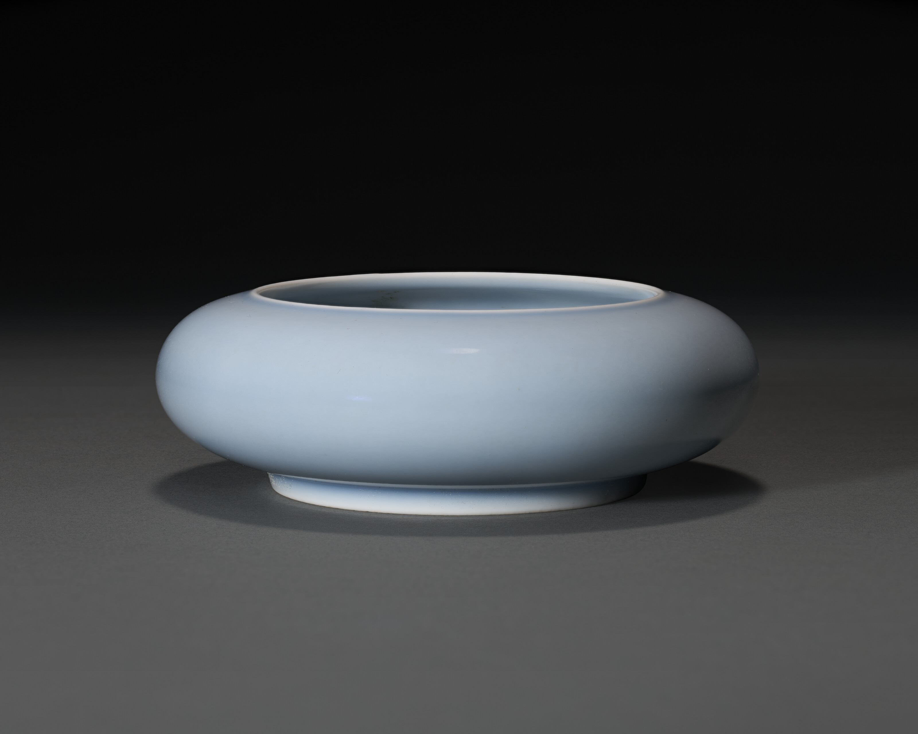 A Very Rare And Superb Clair-de-lune -glazed Brush Washer, Tangluo Xi — KANGXI SIX-CHARACTER MARK IN UNDERGLAZE BLUE AND OF THE PERIOD (1662-1722)