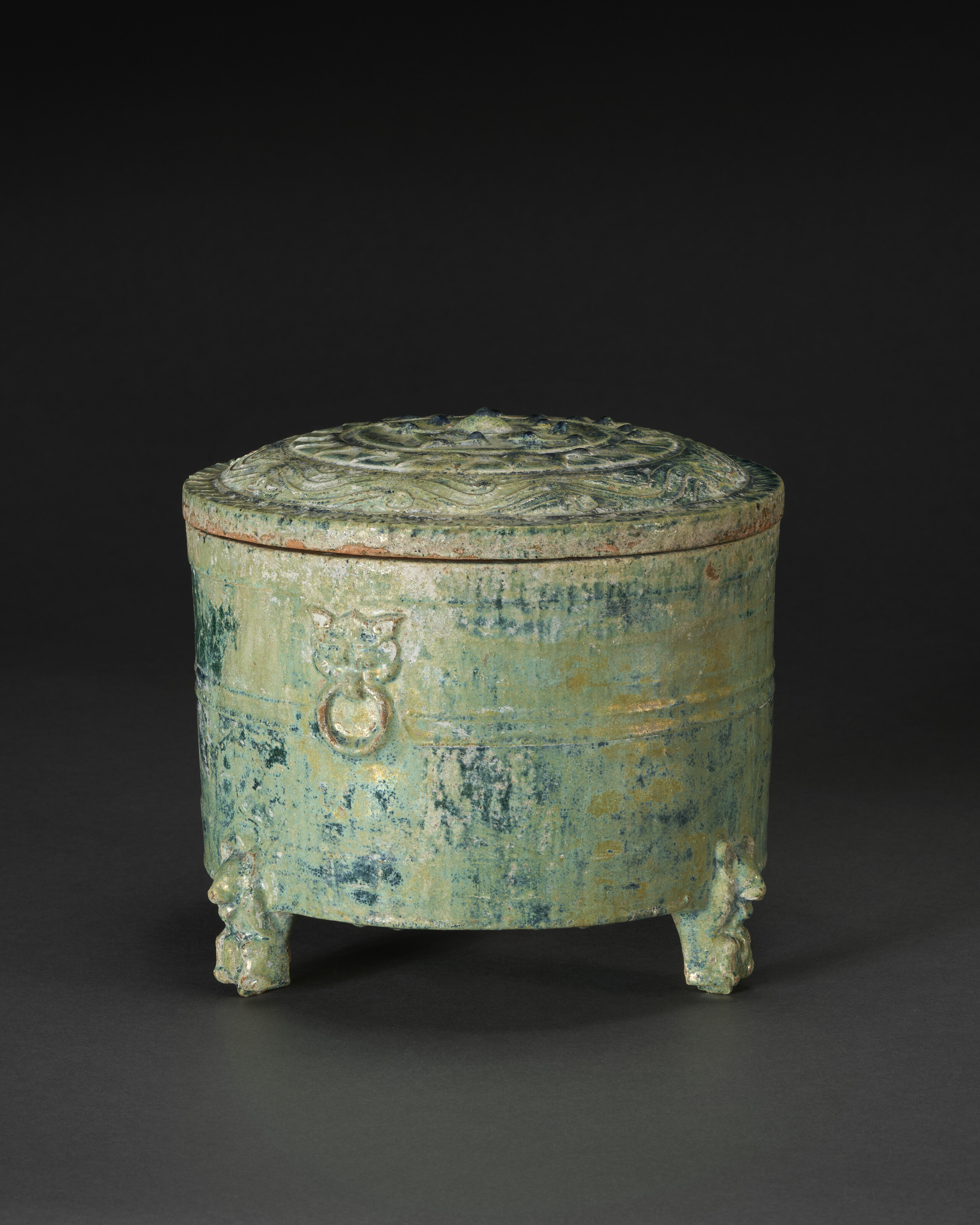 A Large Green-glazed Red Pottery Cylindrical Tripod Vessel And Cover, Lian — HAN DYNASTY (206 BC-AD 220)