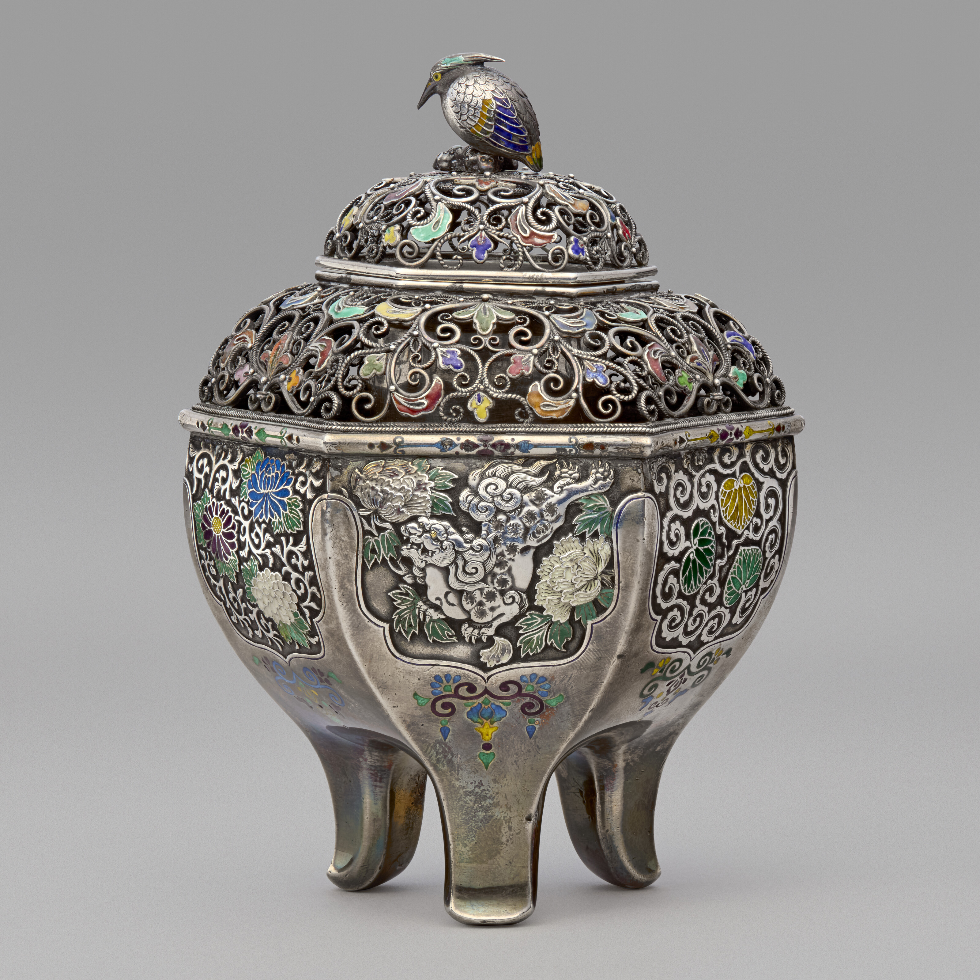 A Silver And Enamel Incense Burner And Cover With Kingfisher Finial — MEIJI PERIOD (LATE 19TH-EARLY 20TH CENTURY)