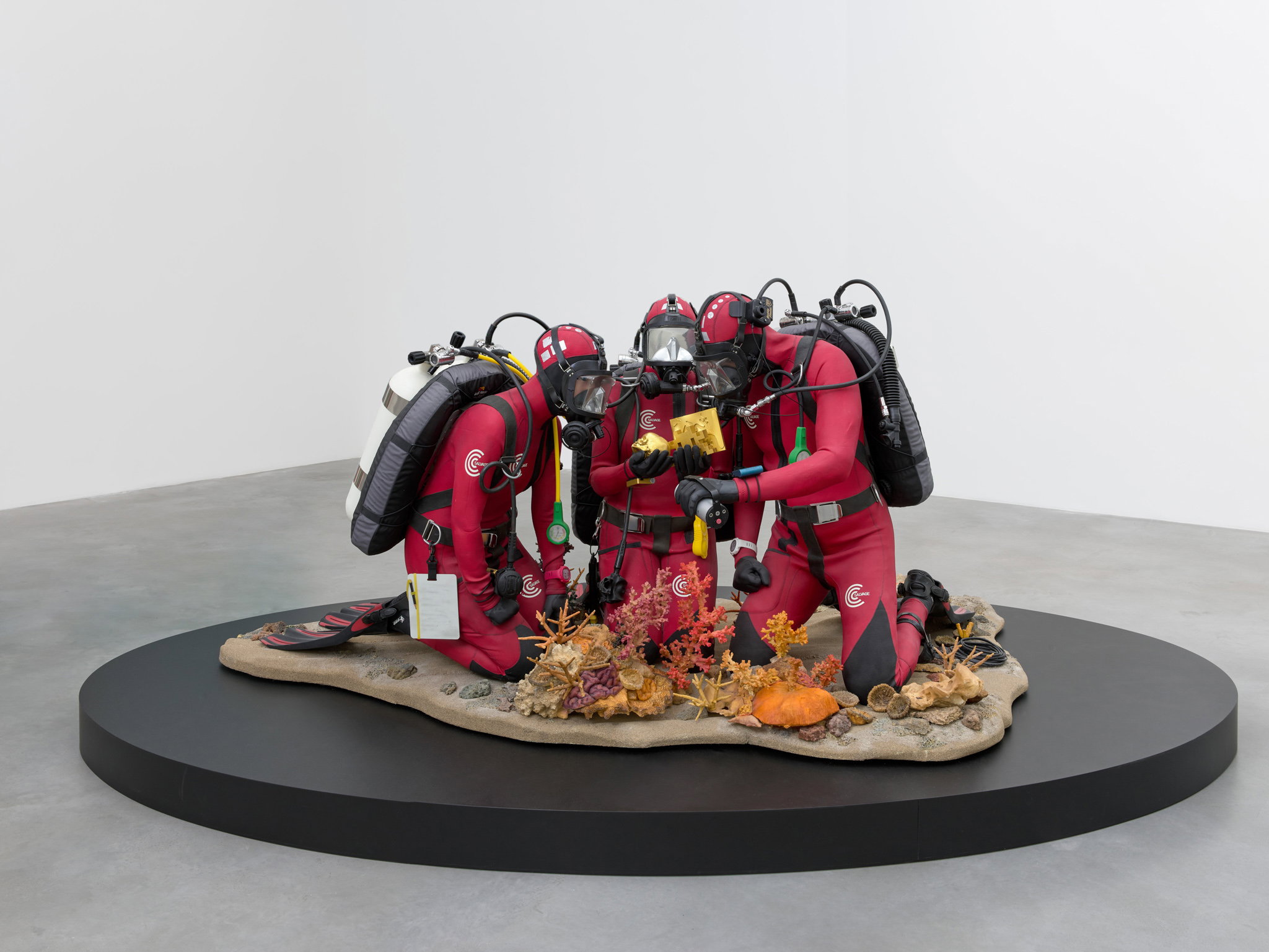 Damien Hirst — Three Divers Discovering Gold Objects