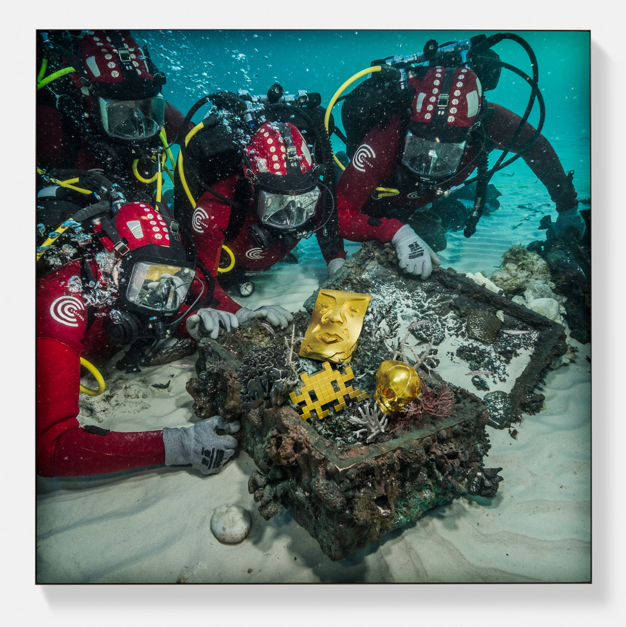 Damien Hirst — Three Divers with Three Treasures