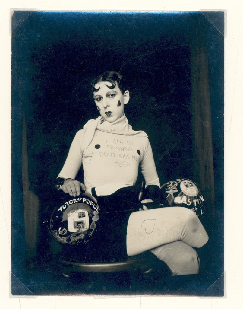 Claude Cahun — I am in training, don't kiss me, 1927
