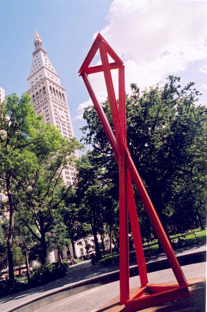 Mark di Suvero — Double Tetrahedron