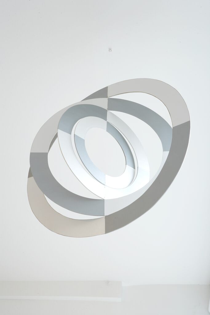 Alice Könitz — Circle Lamp