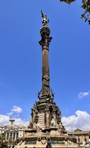 Plaça del Portal de la Pau, La Rambla