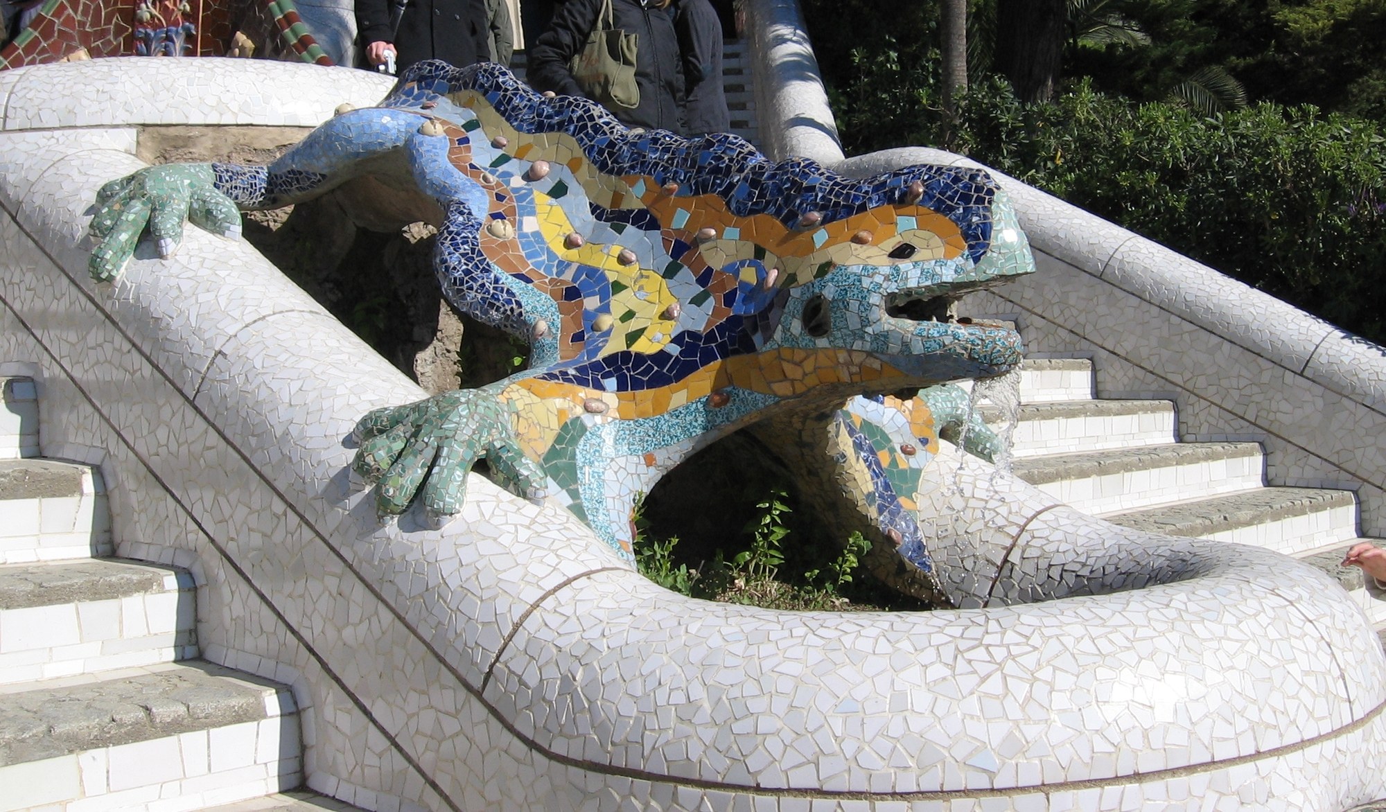 Antoni Gaudí — El Drac (Park Güell mosaic dragon)