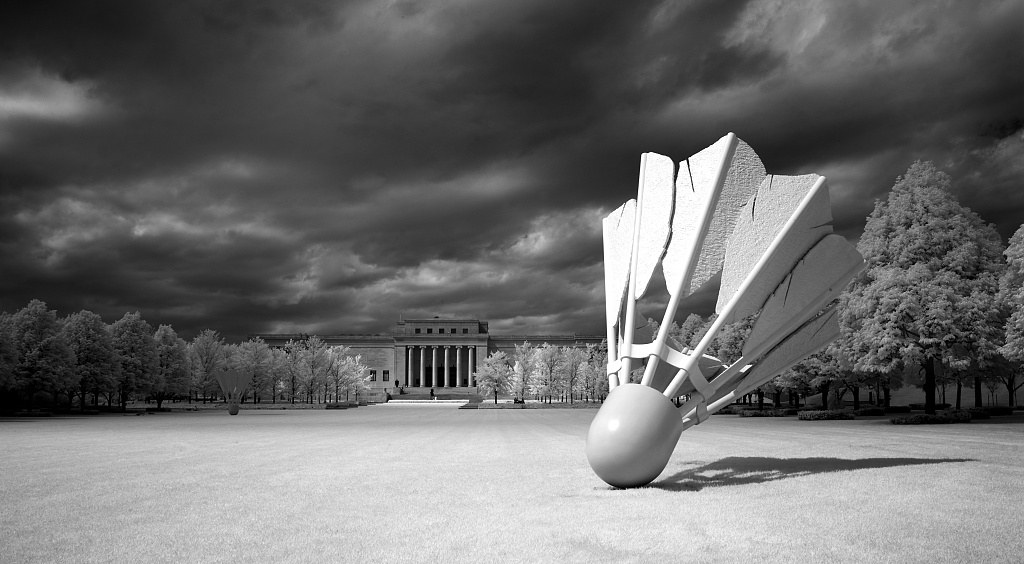 Claes Oldenburg — Shuttlecocks