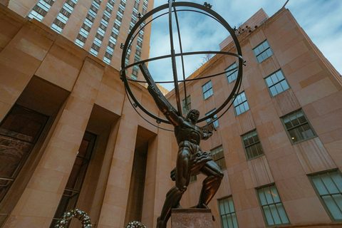 Rockefeller Center, Fifth Avenue plaza