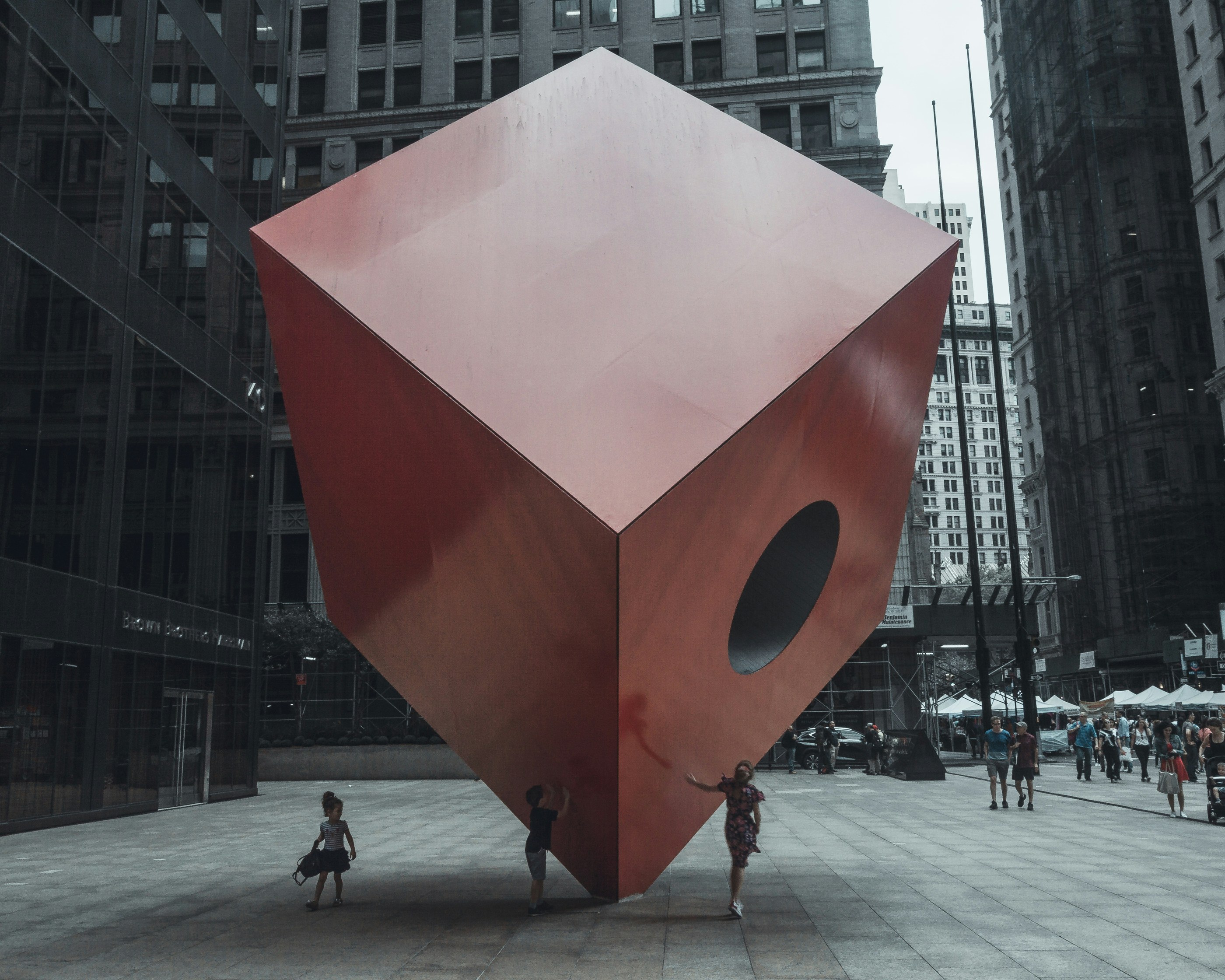 Isamu Noguchi — Red Cube