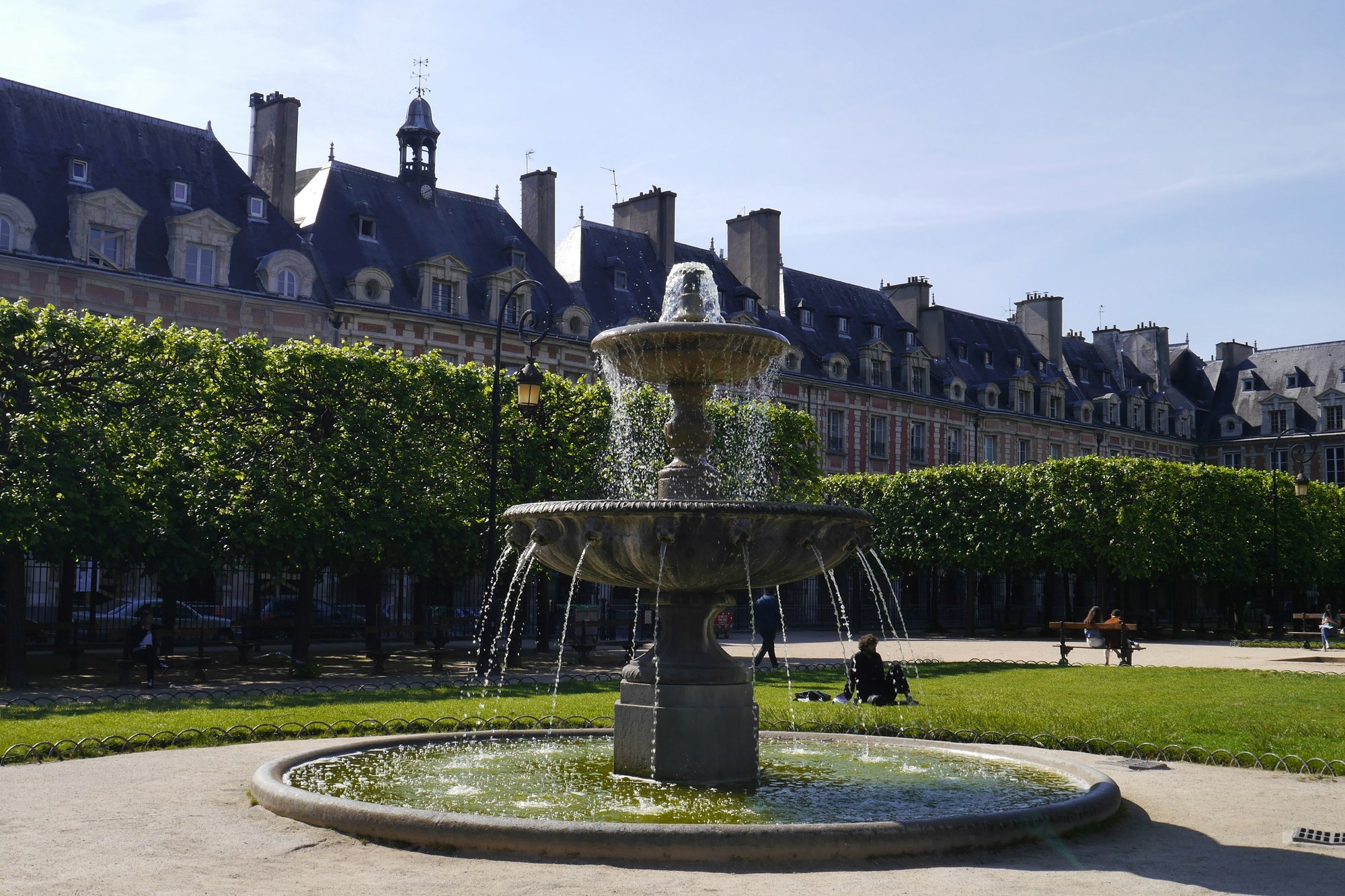 Jean Goujon — Fontaine des Innocents