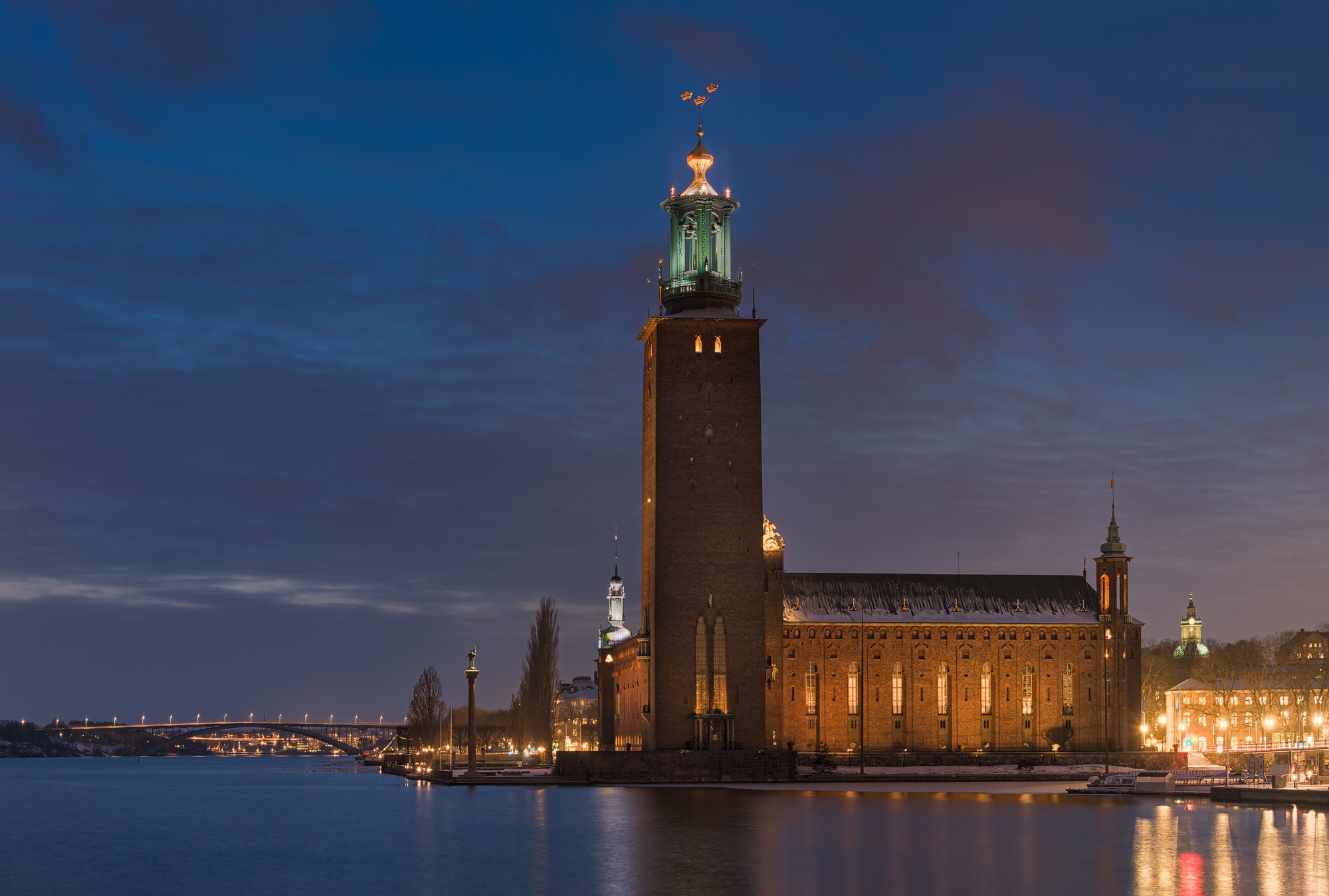 Ragnar Östberg — Stockholm City Hall (with Three Crowns tower)